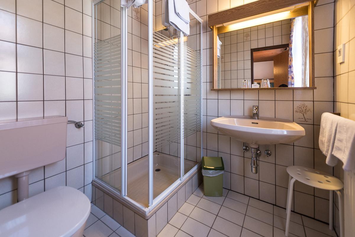 Gasthof Zum Hirschen Burgau Eksteriør bilde